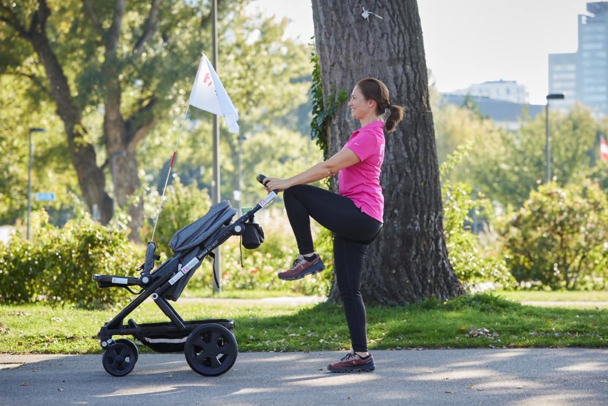 familiii theimer felizitas fit alltag knie hoch